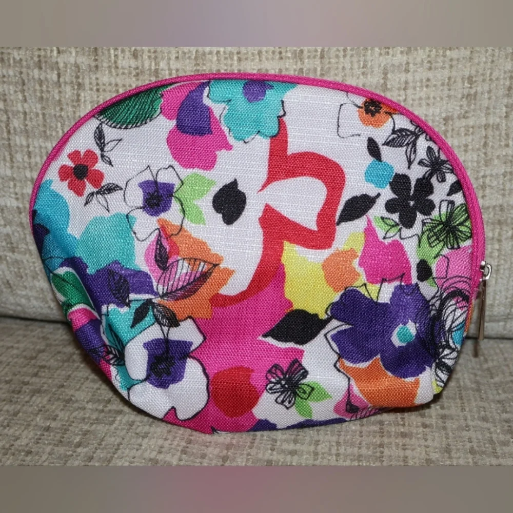 4/$14 Pink & Multicolored Ipsy & Clinique Glam/Makeup Bags.